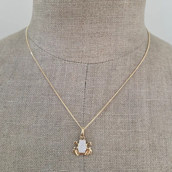 18ct Yellow Gold Diamond Frog Charm/Pendant- Reverse Angle 