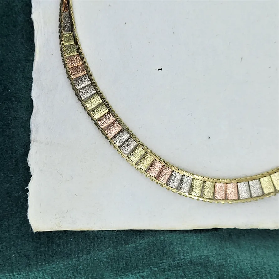 A striking 9ct Gold Tri-Colour Collarette Necklace -gold-tri-colour-collar-dublin.webp