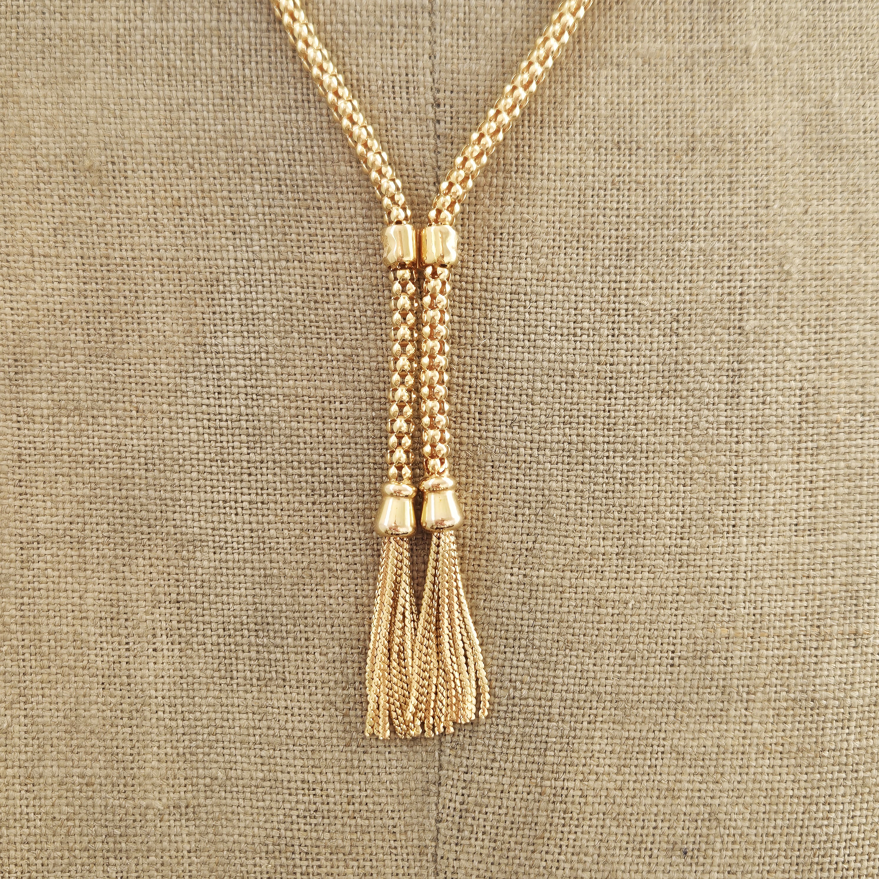 img/jewellery/necklacesitalian-tassel-neklace-in-9ct-gold.jpg
