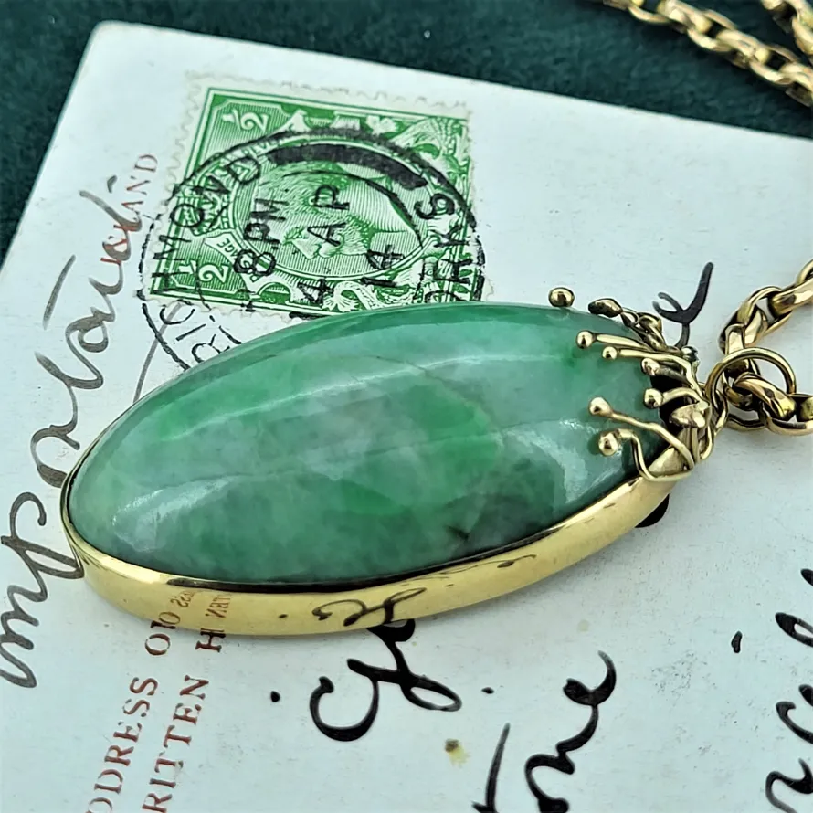 Jade Pendant and Necklace-jade-pendant-dublin.webp