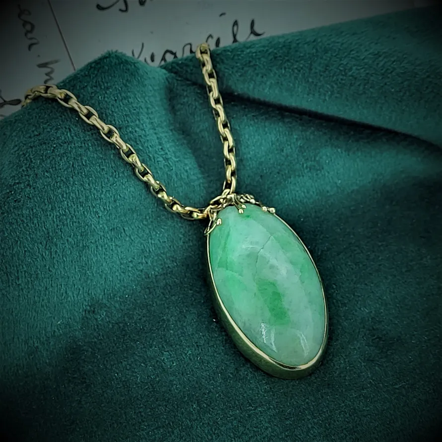 Jade Pendant and Necklace-jade-pendant-dublin.webp