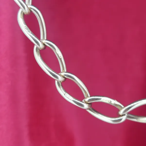Loose Link Rose Gold Antique Albert Chain- Close Up 