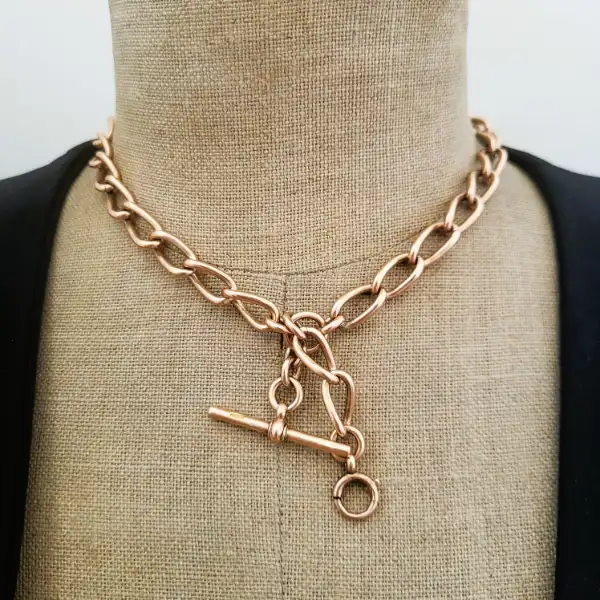 Date 1912-1913! 9ct Rose Gold Loose Link Rounded Curb Albert Chain-prince-albert-chain-with-ornate-medal.webp