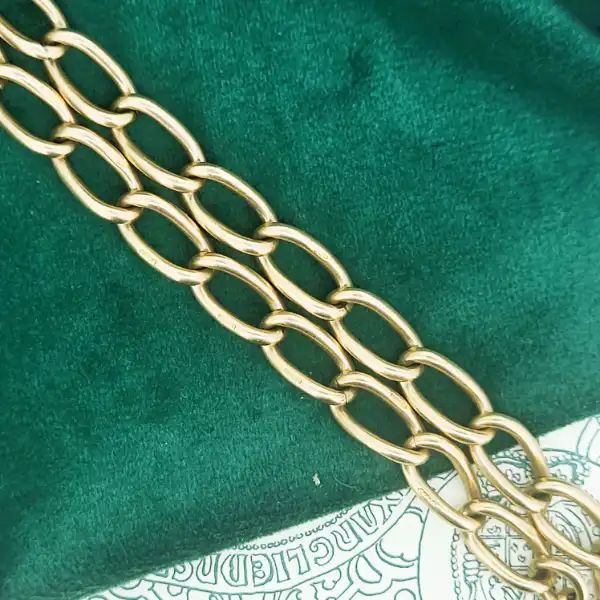 Date 1912-1913! 9ct Rose Gold Loose Link Rounded Curb Albert Chain-prince-albert-chain-with-ornate-medal.webp