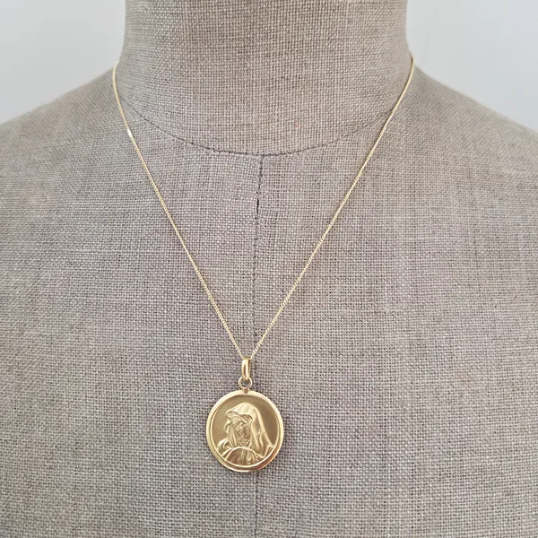 18ct Gold Reversible Religious Devotional Medal - Jesus Christ & The Virgin Mary- Magnified 