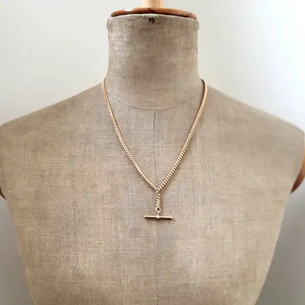 Vintage 9ct Rose Gold Rounded Curb Necklace with T-Bar in 9ct Gold-rose-gold-albert-chain-from-1970.webp