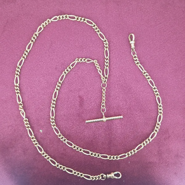 Rose Gold T-Bar Figaro Necklace- Side View 