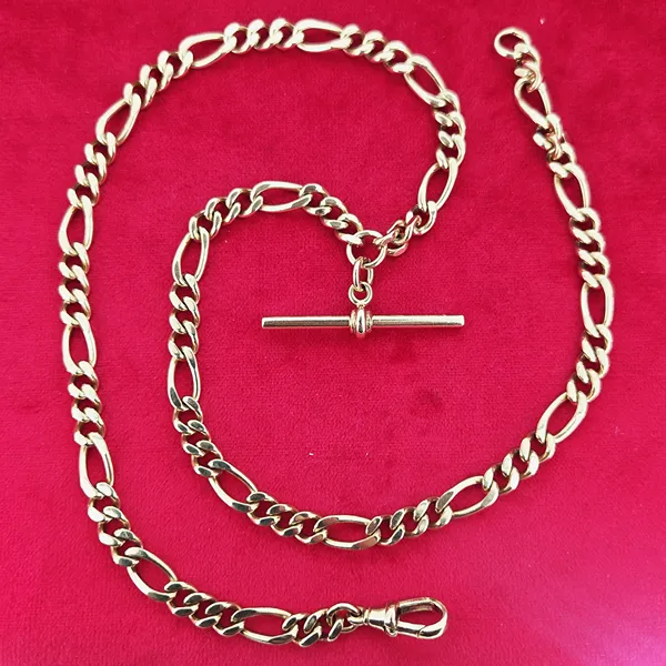 Vintage 9ct Yellow Gold Figaro Necklace- Side View 