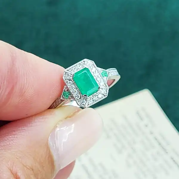 18ct White Gold Emerald & Diamond Ring-18ct-emerald-diamond-art-deco-cluster-ring.webp