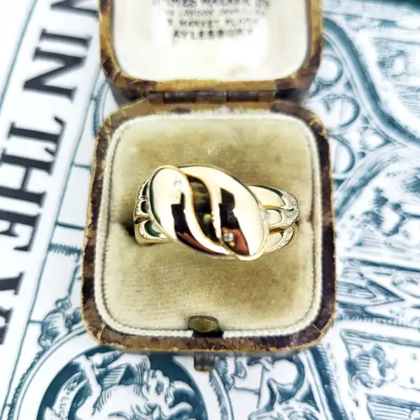 Date 1922-1923! 18ct Gold Snake Ring-18ct-gold-double-headed-snake-ring.webp