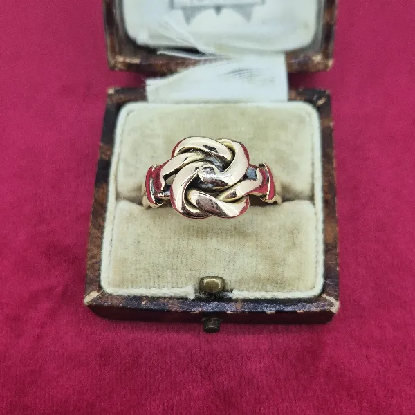 Date 1913! 18ct Gold Gents Ring-18ct-gold-gents-knot-ring-1913.webp