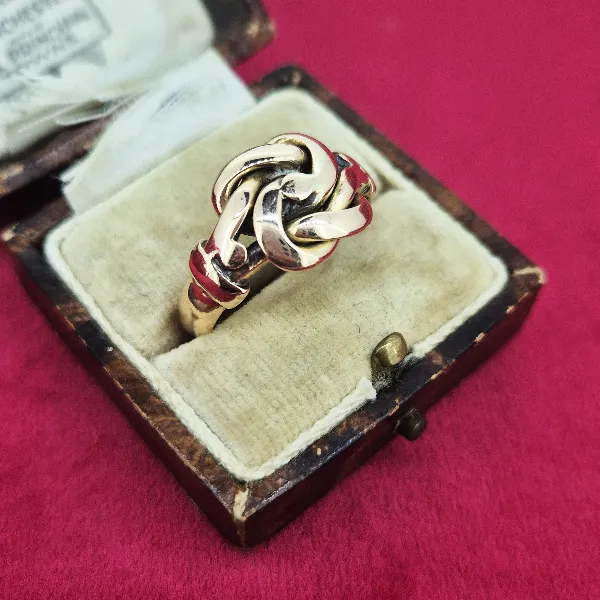 Date 1913! 18ct Gold Gents Ring-18ct-gold-gents-knot-ring-1913.webp