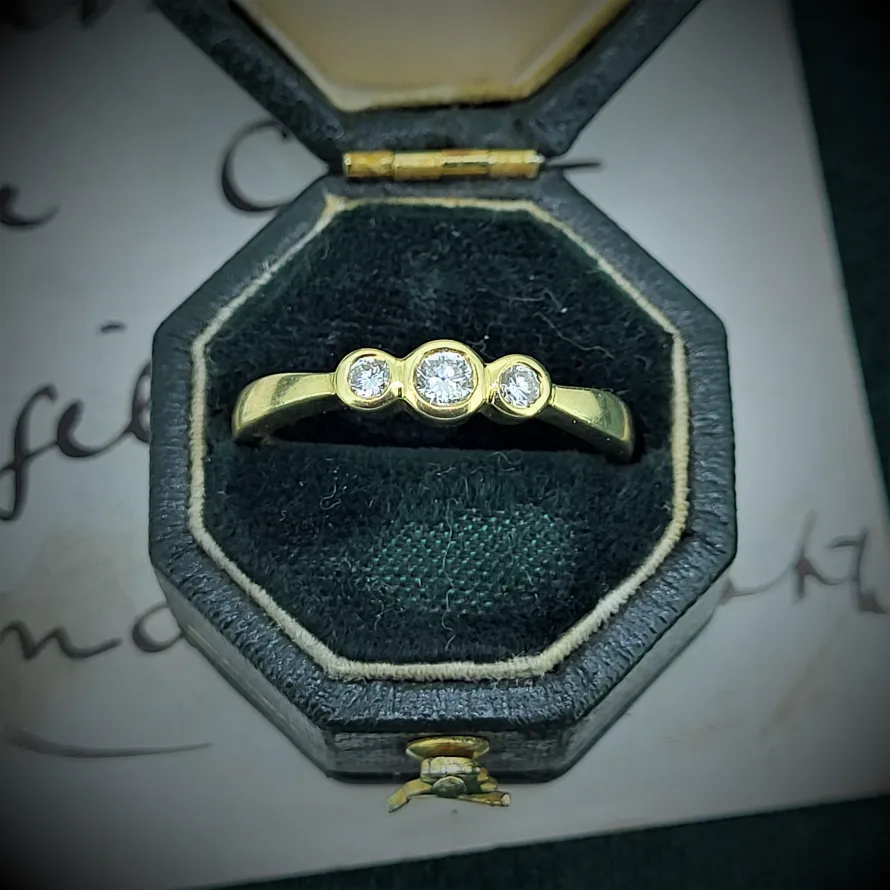Diamond Jewellery Ireland  - 18ct Gold Rub-Over Diamond Trilogy Ring 