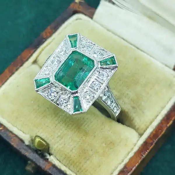 18ct White Gold Art Deco Emerald & Diamond Ring-18ct-white-gold-art-deco-emerald-dia-ring-size-o.webp