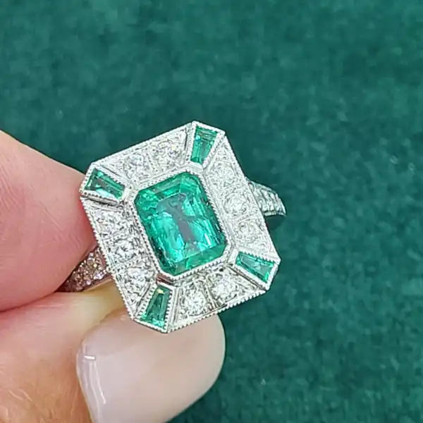 18ct White Gold Art Deco Emerald & Diamond Ring-18ct-white-gold-art-deco-emerald-dia-ring-size-o.webp