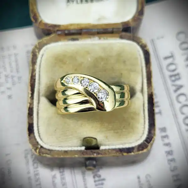  Thumbnail of Date 1863! 18ct Gold and Diamond Snake Ring