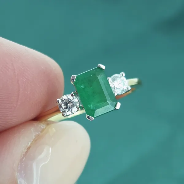 1ct+ Emerald & Diamond Three Stone Ring- Close Up 