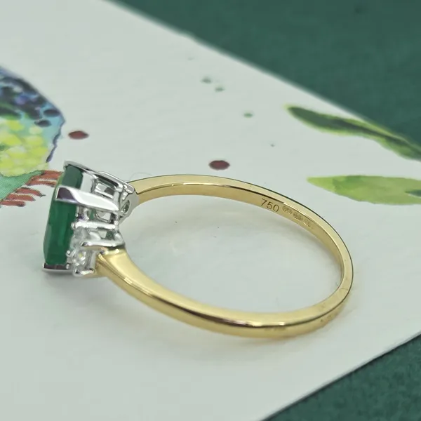 1ct+ Emerald & Diamond Three Stone Ring- Magnified 