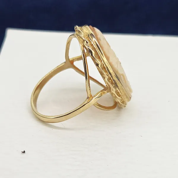 9ct Yellow Gold Antique Shell Cameo Ring- Reverse Angle 