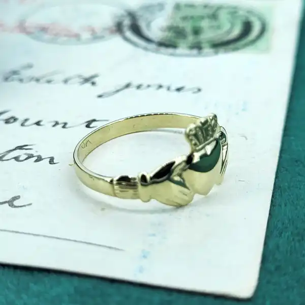 9ct Yellow Gold Large Irish Claddagh Ring-9ct-yellow-gold-irish-claddagh-ring.webp