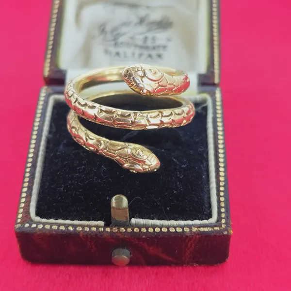 Antique 18ct Yellow Gold Double Headed Snake Ring- Side View 