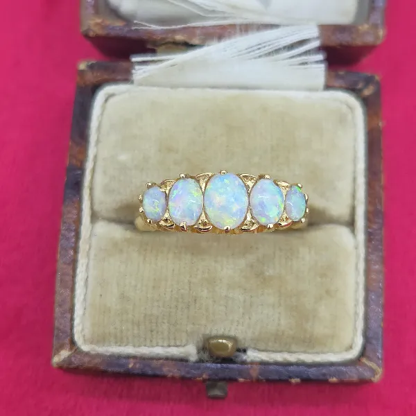 Date 1902! Opal Ring in 18ct Gold- Side View 