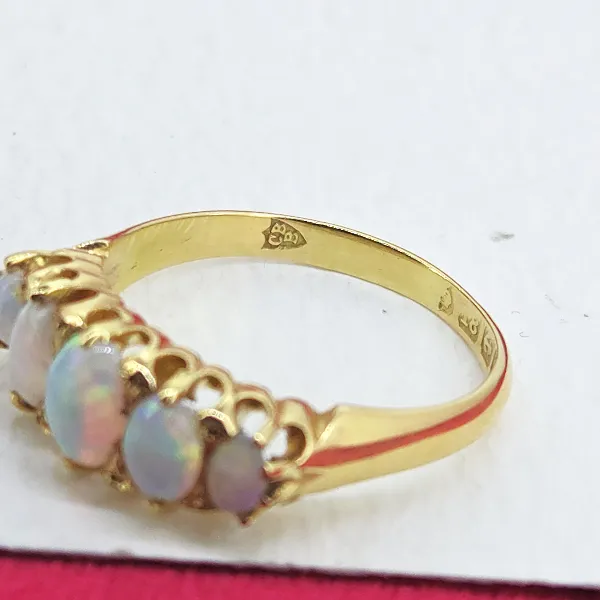 Date 1902! Opal Ring in 18ct Gold- Crown View 