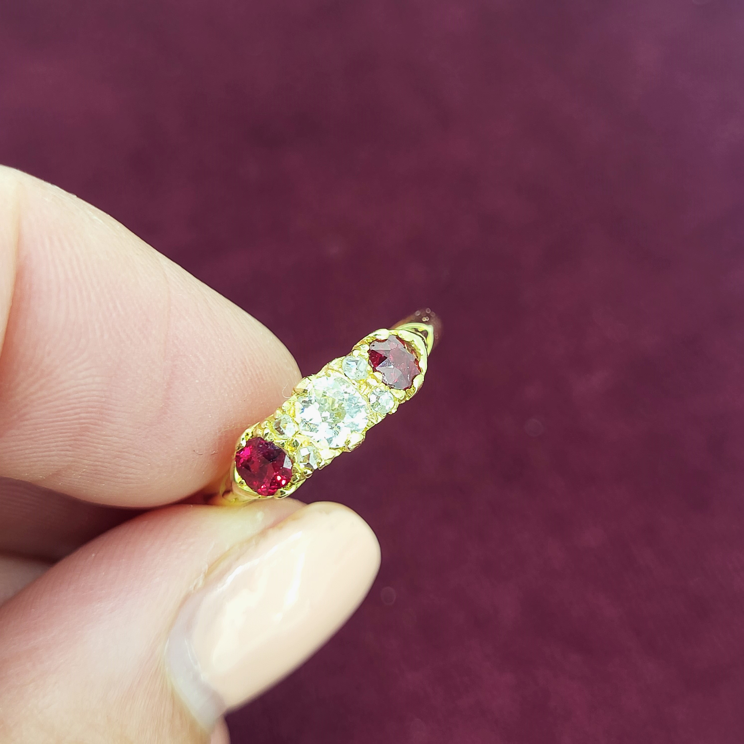 img/jewellery/ringsantique-ruby-and-diamond-ring-in-18ct.jpg