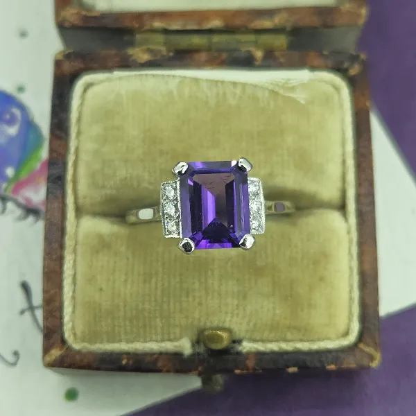 Art Deco Amethyst and Platinum Ring in Platinum- Side View 