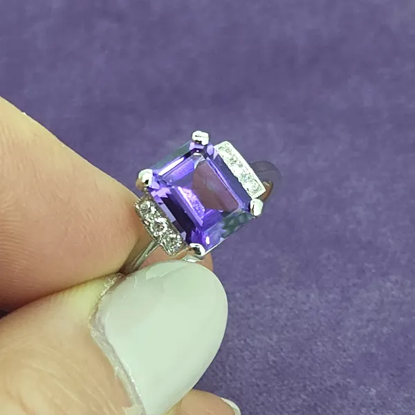 Art Deco Amethyst and Platinum Ring in Platinum- Reverse Angle 