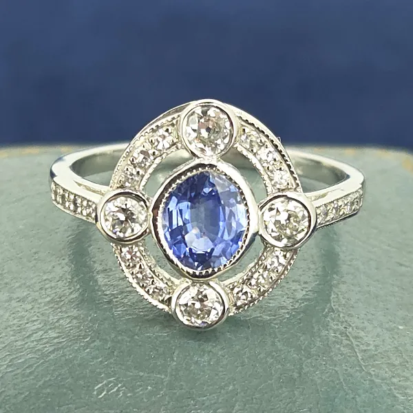 Art Deco Sapphire & Diamond Ring in Platinum- Close Up 