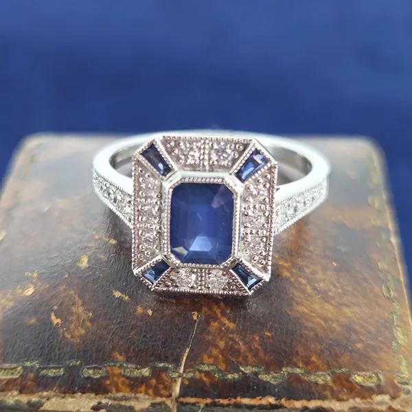 Art Deco Sapphire & Diamond Ring- Close Up 