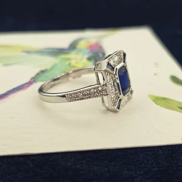Art Deco Sapphire & Diamond Ring- Magnified 