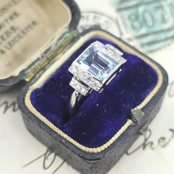 Art Deco Style Aquamarine Diamond Ring set in Platinum- Close Up 