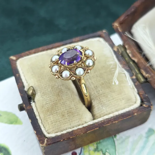 Beautiful Antique Amethyst & Seed Pearl Ring in 9ct- Close Up 