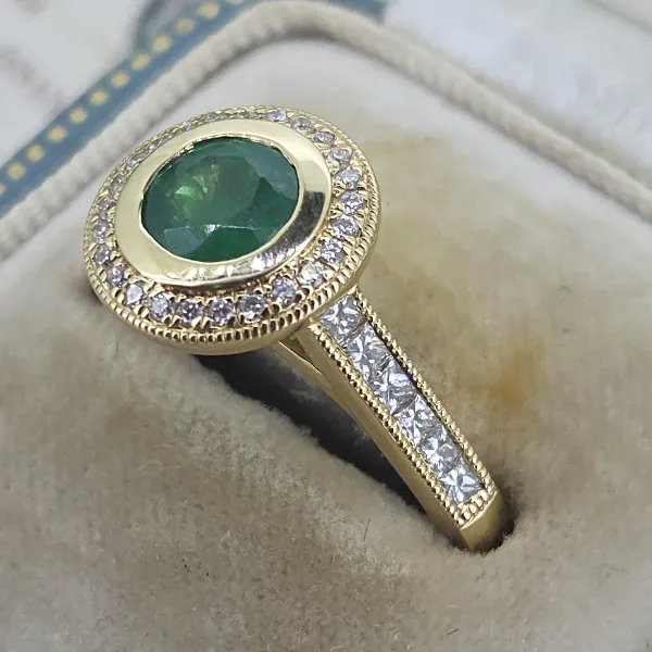 Emerald and Diamond Target Ring in 18ct Yellow Gold- Front View 