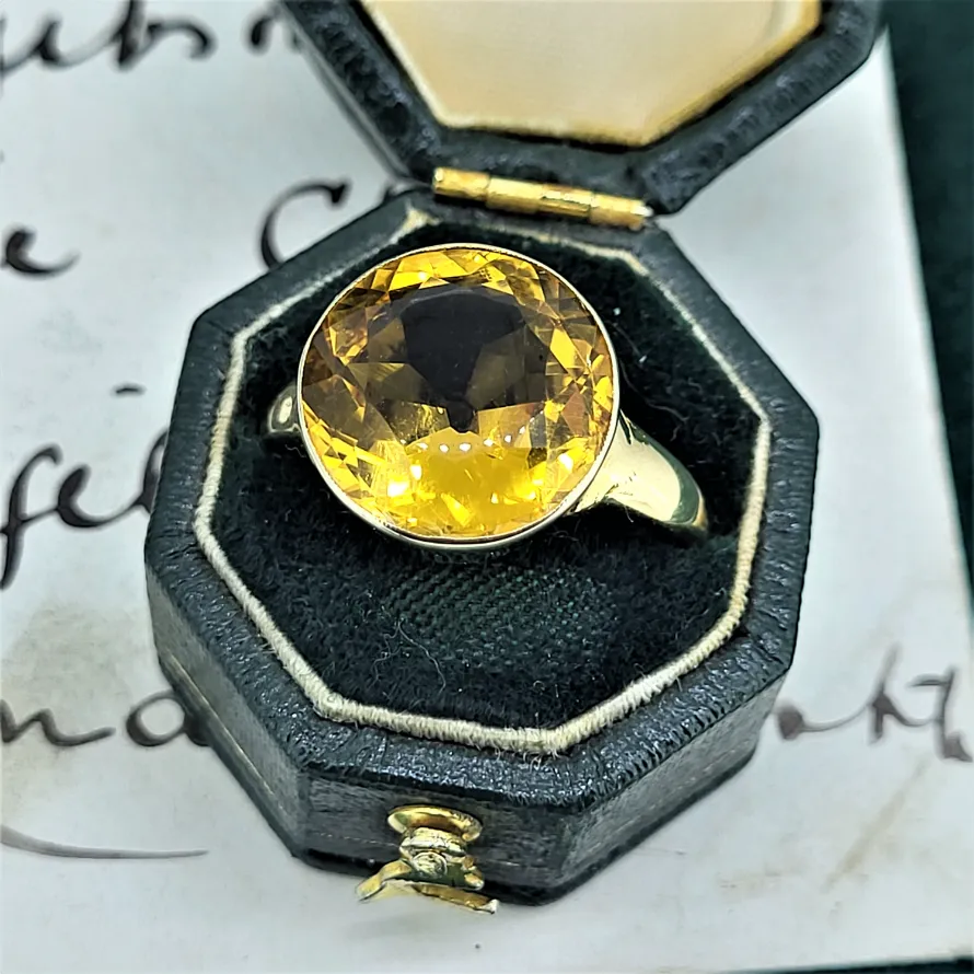 An Impressive 18ct Yellow Gold Citrine Dress Ring 8.50cts-gold-citrine-dress-ring.webp