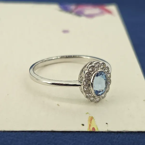 Aquamarine & Diamond Cluster in 18ct White Gold- Crown View 