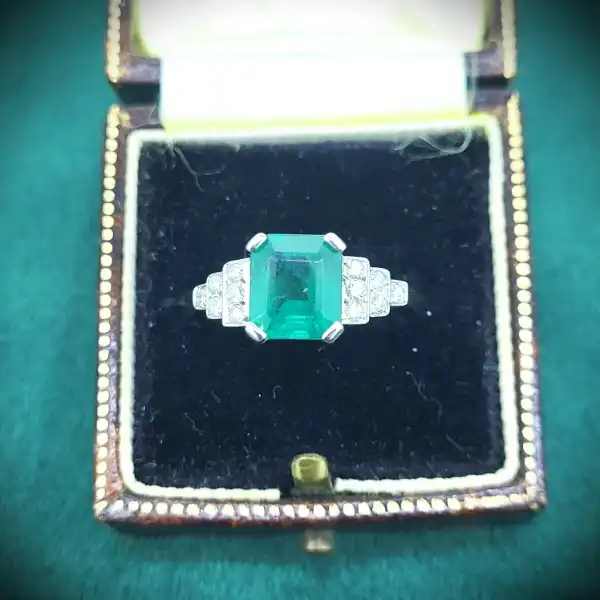 diamond Stock: Platinum Art Deco Emerald and Diamond Ring