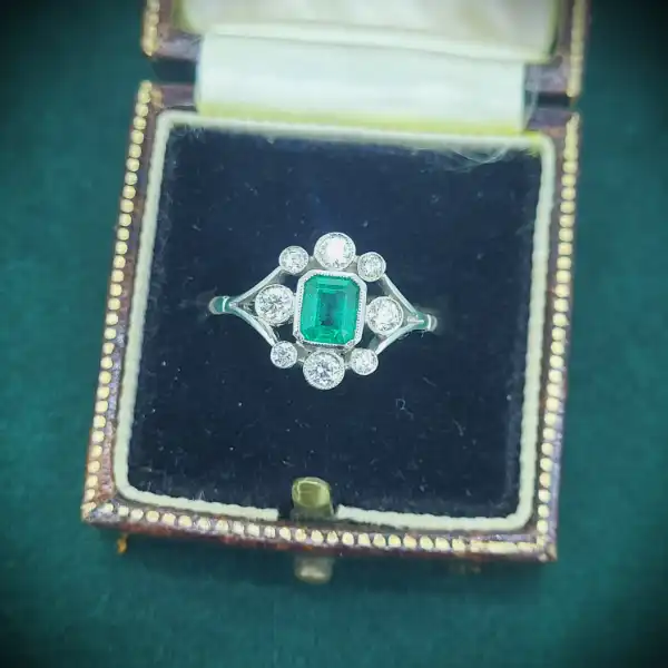  Thumbnail of Antique Emerald & Diamond Ring set in Platinum