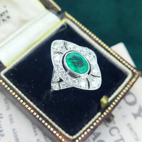 Exquisite Emerald and Diamond Art Deco Ring in Platinum-platinum-emerald-diamond-art-deco-ring-size-n.webp