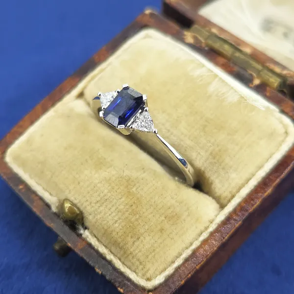 Sapphire and Diamond Trilogy Ring in 18ct White Gold- Front View 