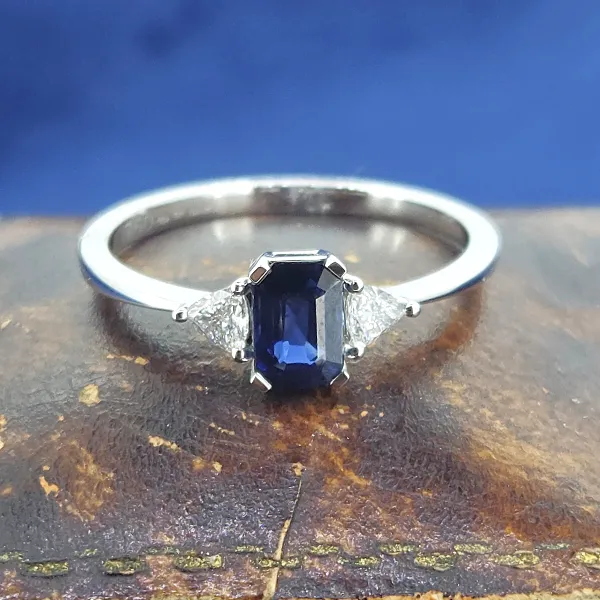 Sapphire and Diamond Trilogy Ring in 18ct White Gold- Reverse Angle 
