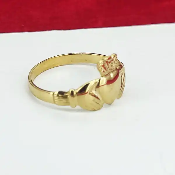 9ct Gold Claddagh Ring - Small-small-claddagh-ring-in-9ct-gold.webp