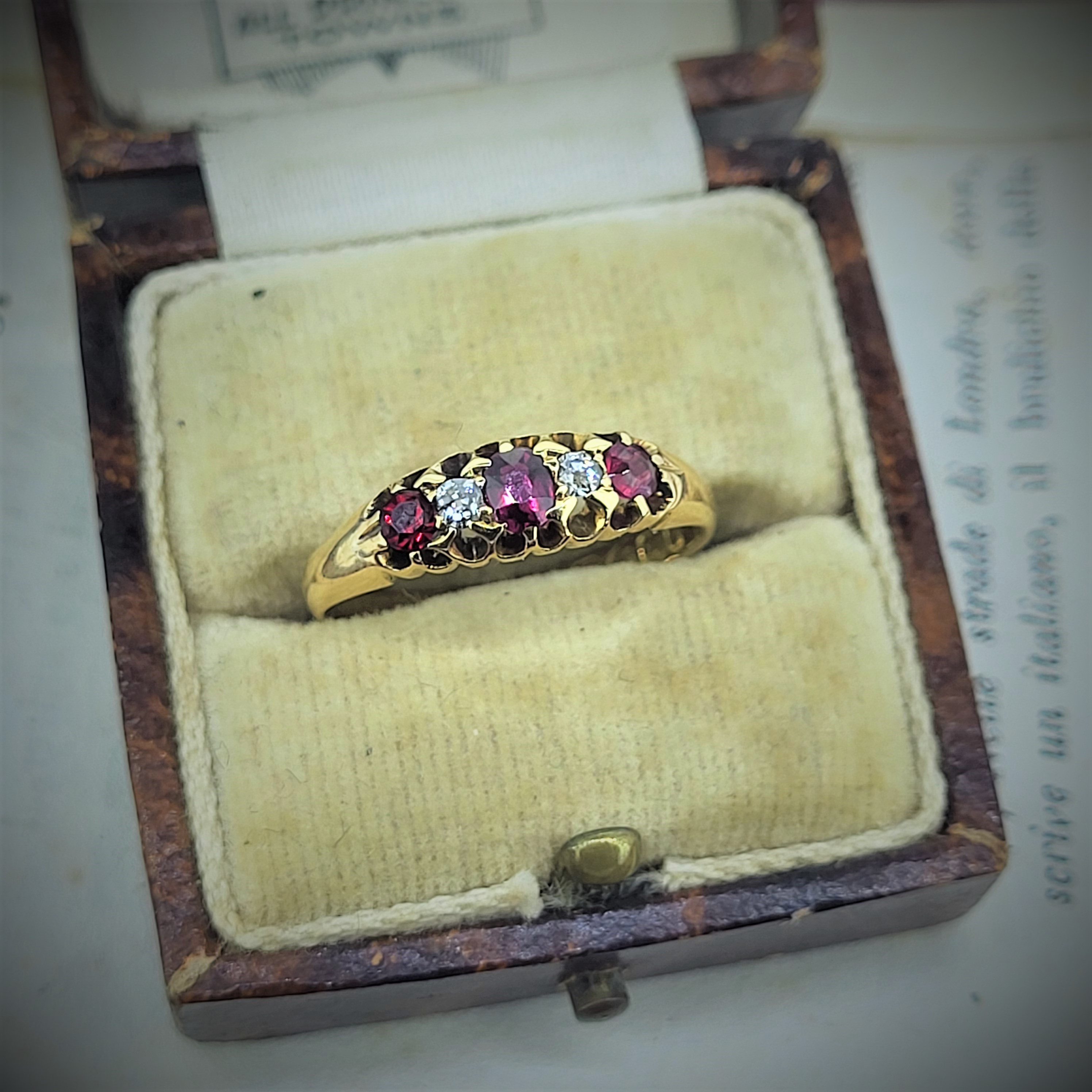 img/jewellery/ringsvictorian-ruby-ring.jpg