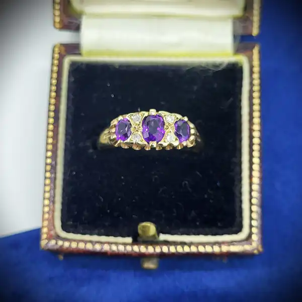  Thumbnail of Vintage 9ct Gold Amethyst & Diamond Ring