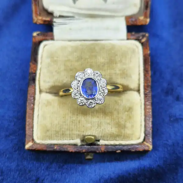 Vintage Sapphire & Diamond Ring in 18ct Gold-vintage-sapphire-and-diamond-cluster-ring-size-n.webp