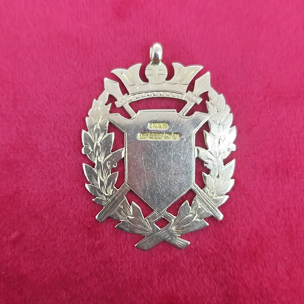 Date 1920! 15ct Gold Antique Medal by John Grinsell & Sons- Front View 