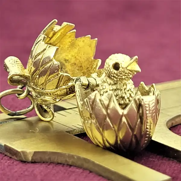 9ct Gold Moveable Chick Charm-9ct-gold-chick-charm.webp