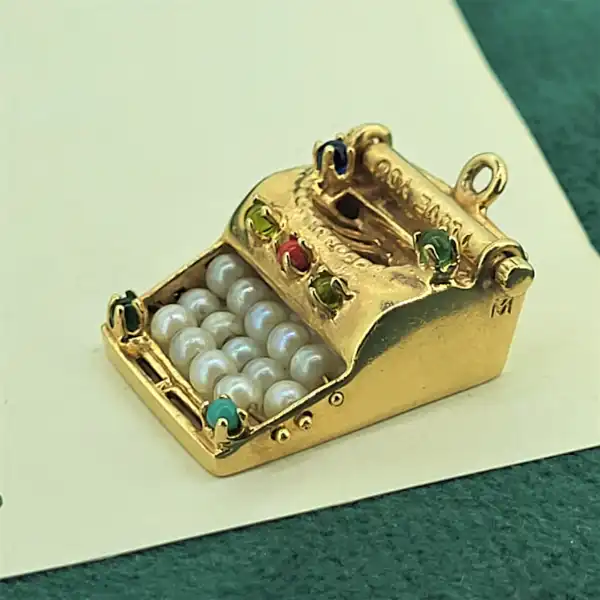 Date 1884! 9ct Gold Typewriter Charm-9ct-gold-typewriter-charm.webp